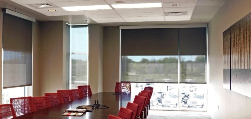 Dual-layer roller shades in a Vancouver home